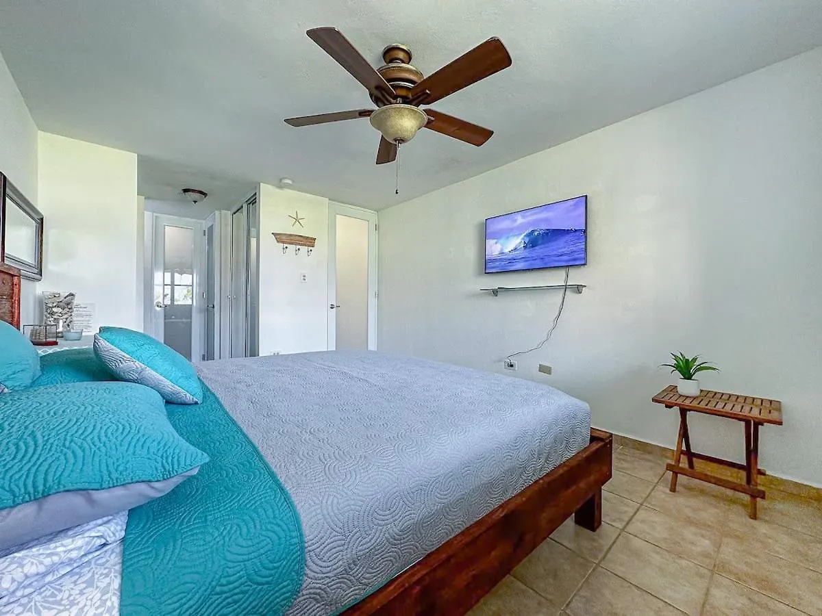 דירות איזבלה Los Reyes Beach Front Bliss
