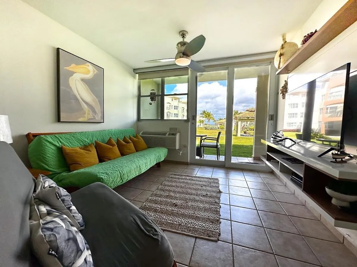 דירות איזבלה Los Reyes Beach Front Bliss