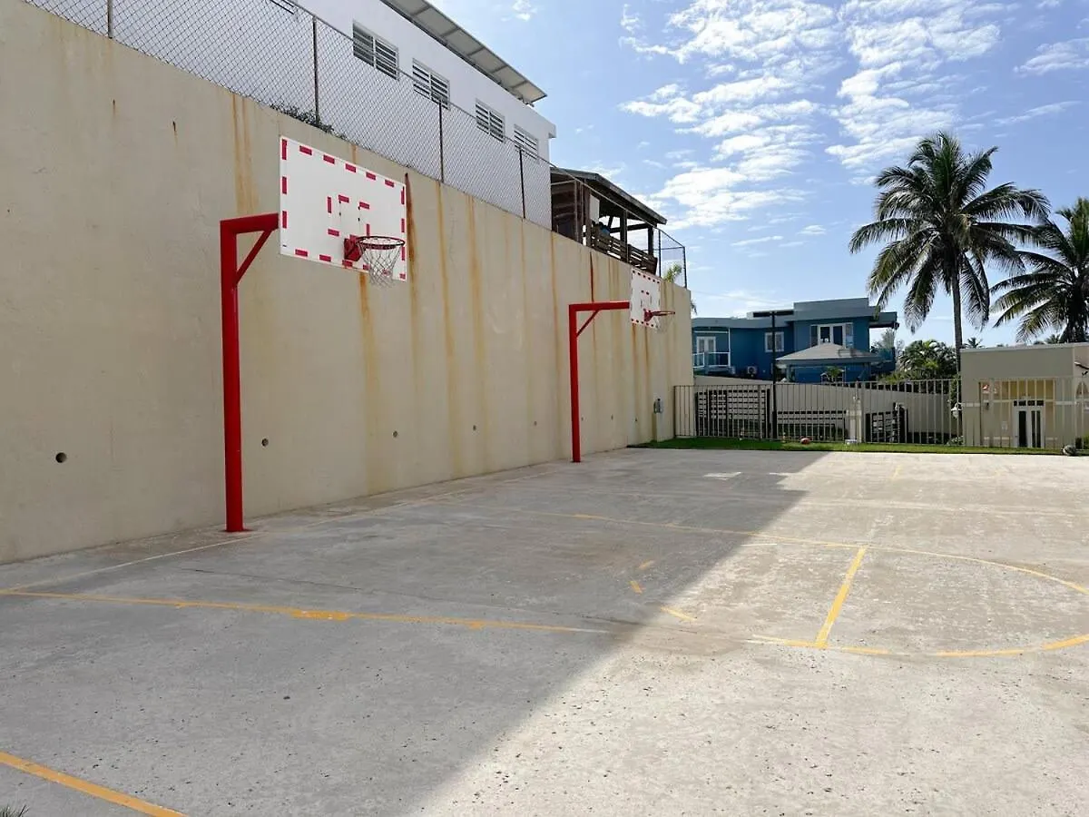 דירות איזבלה Los Reyes Beach Front Bliss